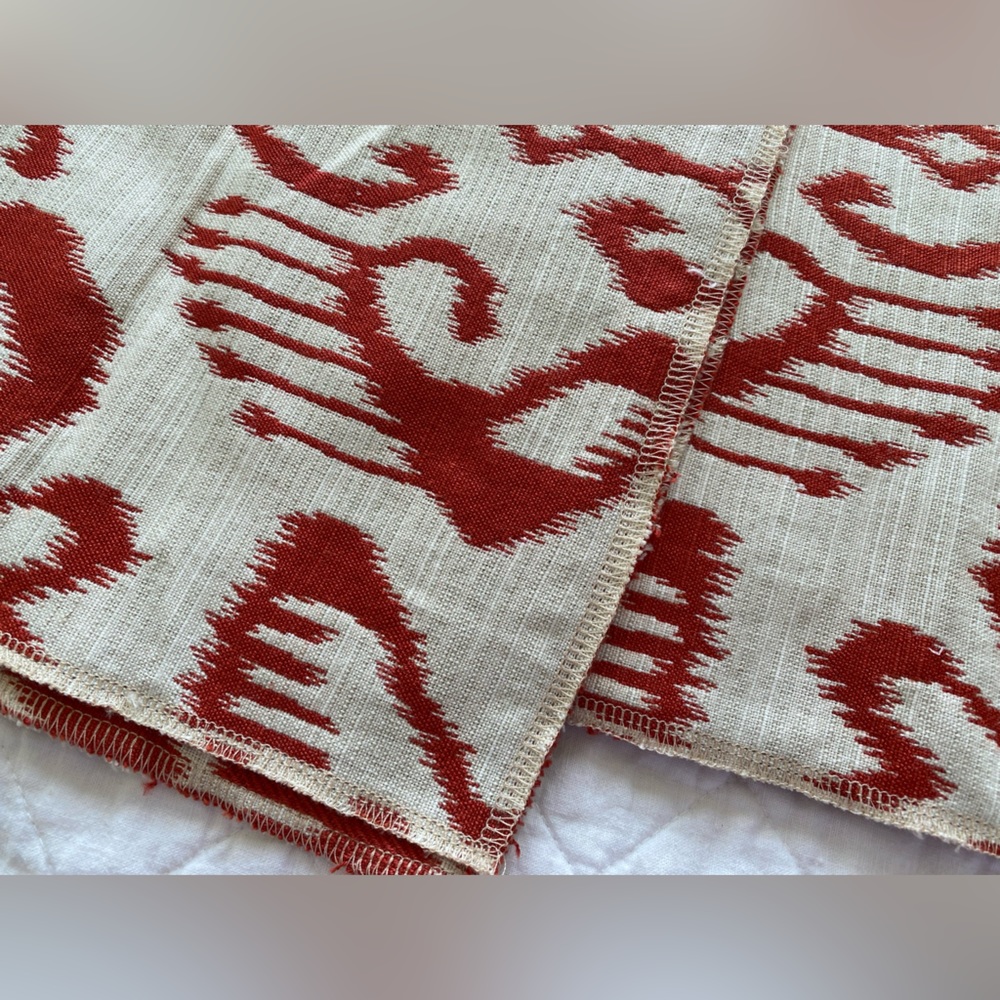 Damask Table Runner - Picture 8 of 10